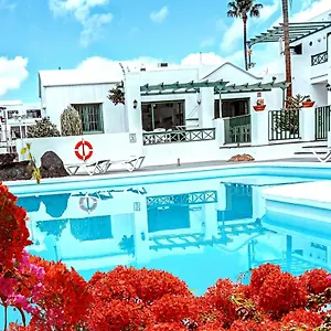 Acacias Puerto del Carmen (Lanzarote)